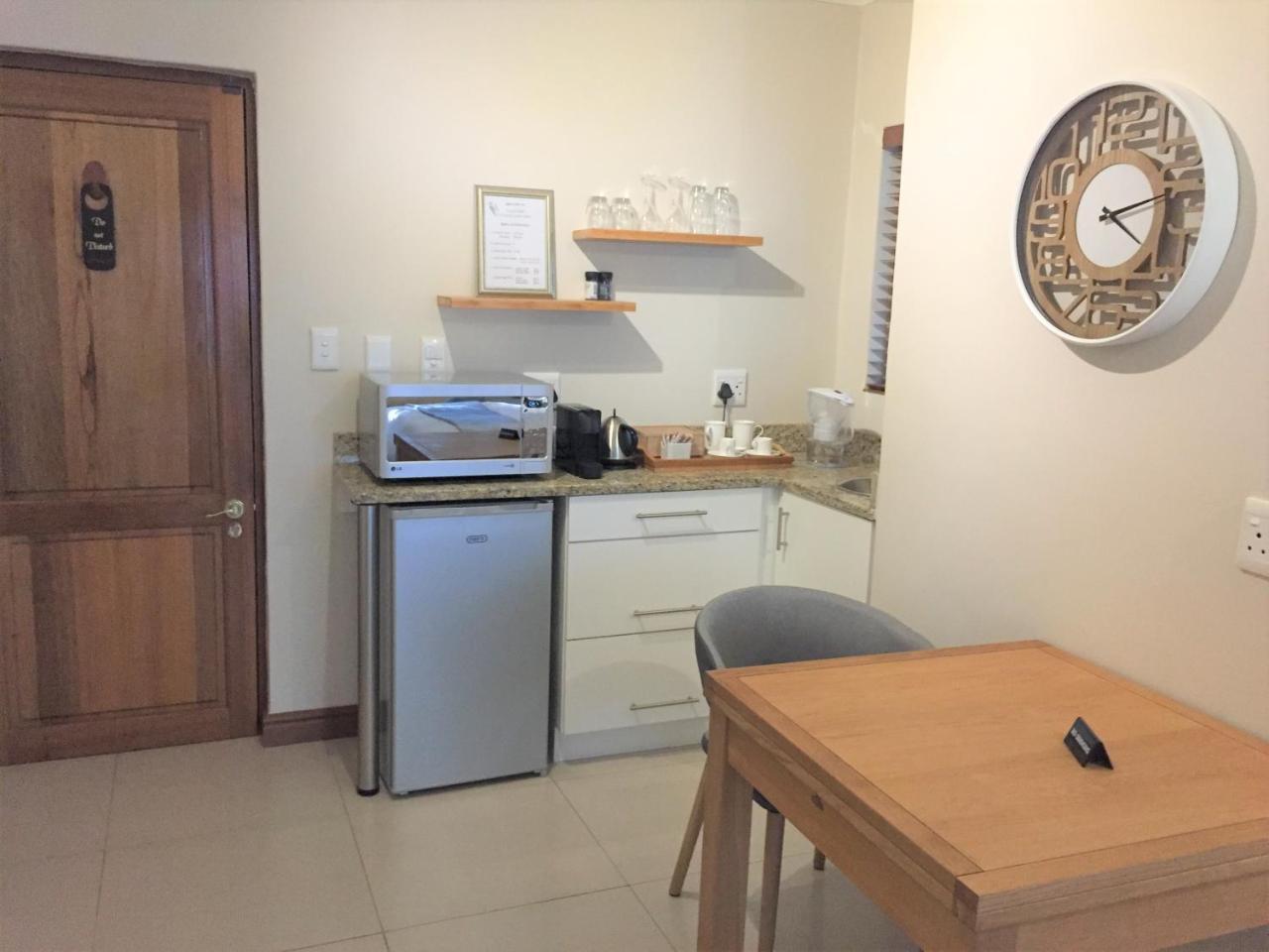 Lydall Wild Tranquil Garden Suites 约翰内斯堡 外观 照片